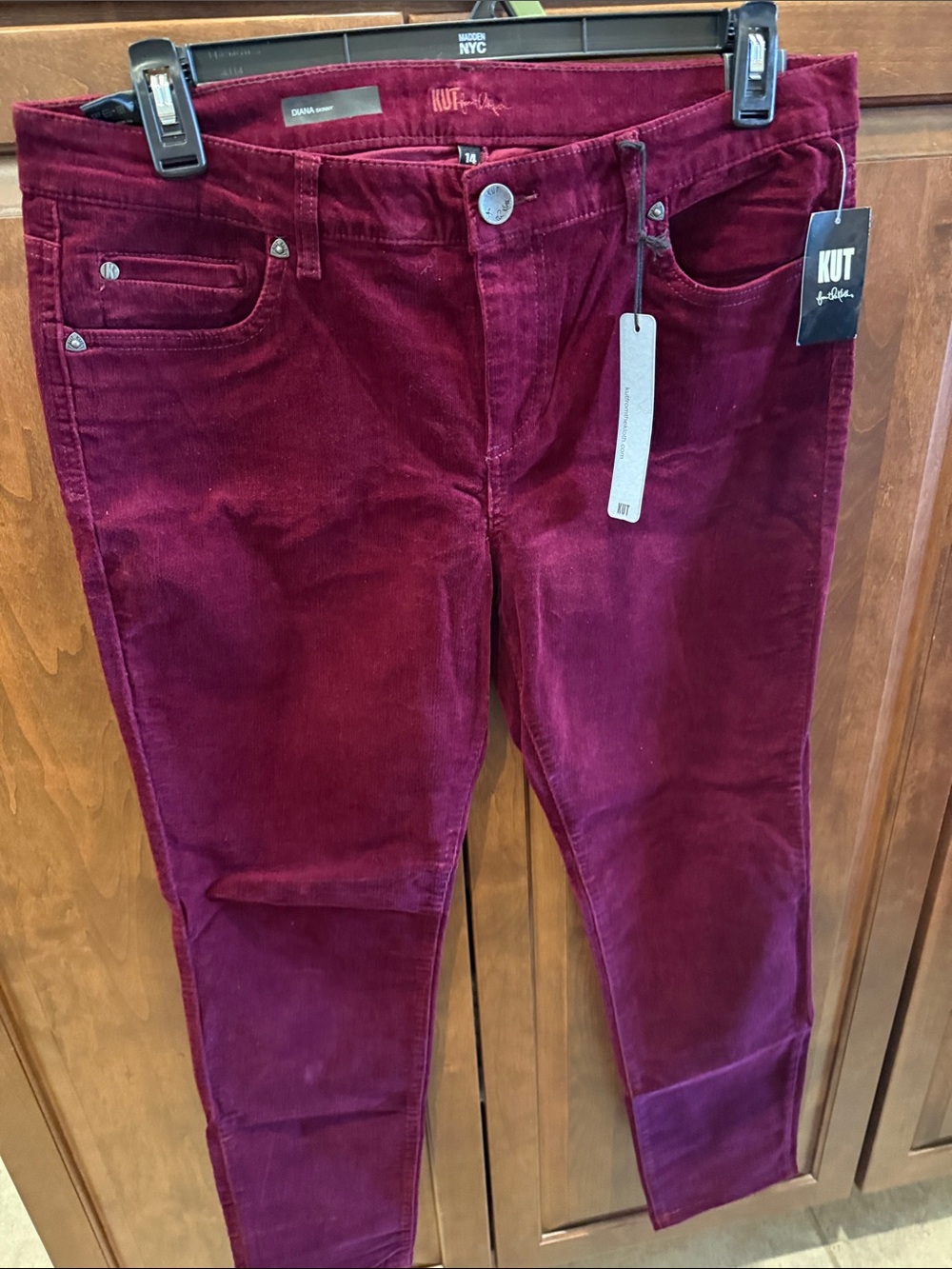 Kut from the Kloth Women's Burgundy Skinny Corduroy Jeans